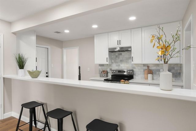 9002 San Jose Avenue, Texas City, TX 77591