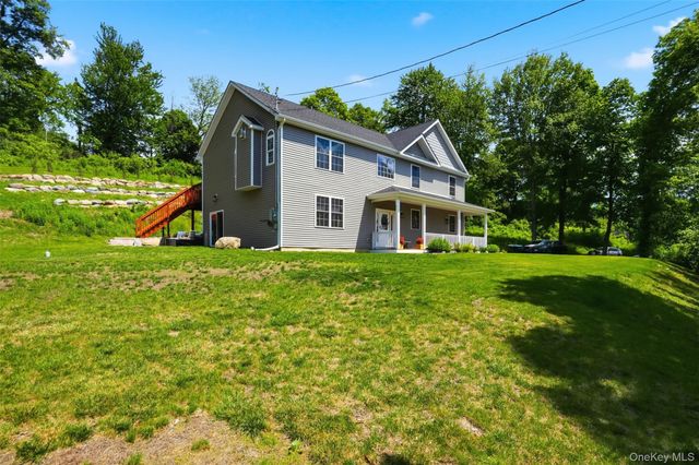 110 N Drury Lane, Newburgh, NY 12550