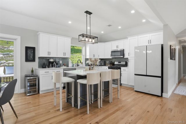 110 N Drury Lane, Newburgh, NY 12550
