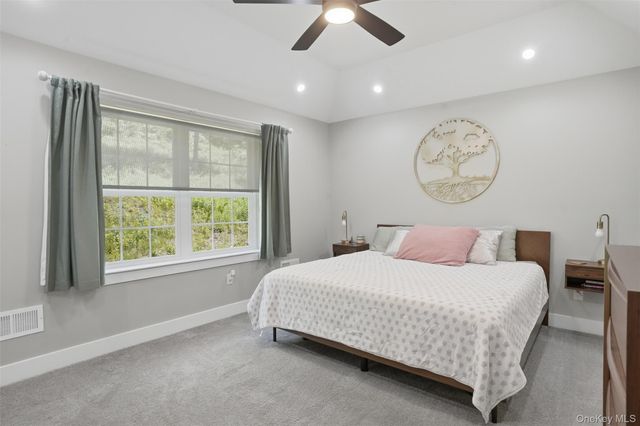 110 N Drury Lane, Newburgh, NY 12550