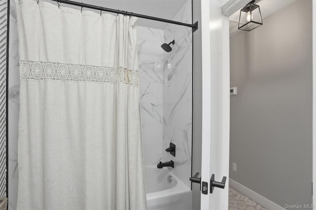 110 N Drury Lane, Newburgh, NY 12550