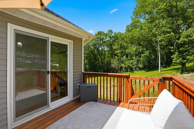 110 N Drury Lane, Newburgh, NY 12550
