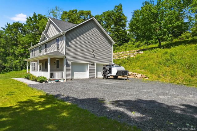 110 N Drury Lane, Newburgh, NY 12550