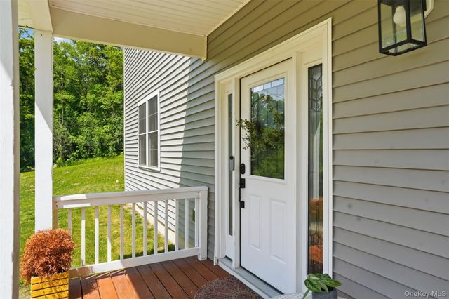 110 N Drury Lane, Newburgh, NY 12550