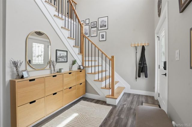 110 N Drury Lane, Newburgh, NY 12550
