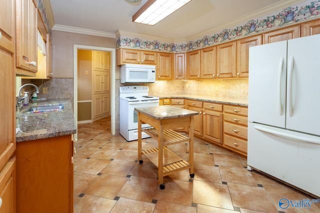 4104 Huntington Road, Huntsville, AL 35802