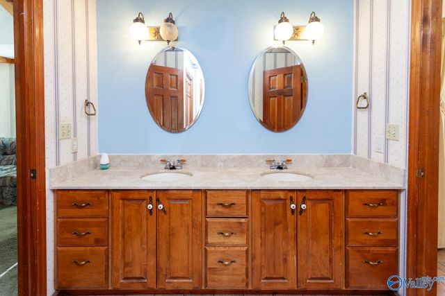 4104 Huntington Road, Huntsville, AL 35802