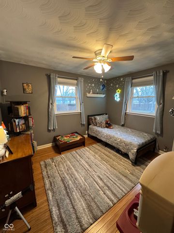 902 South Street, Shirley, IN 47384