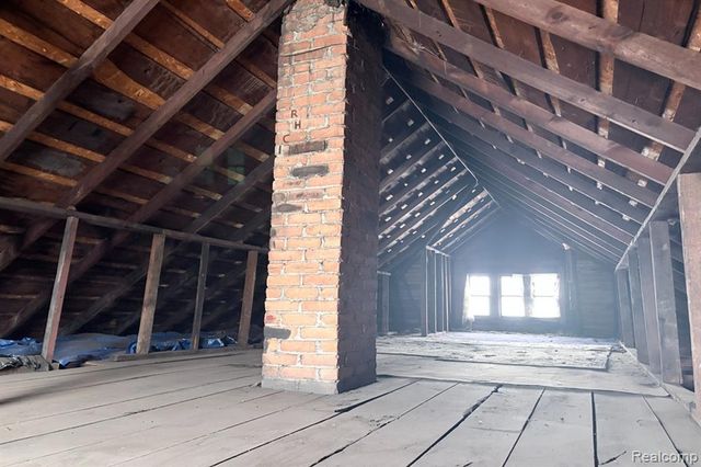 10132 Traverse Street, Detroit, MI 48213