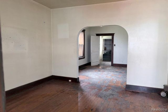 10132 Traverse Street, Detroit, MI 48213