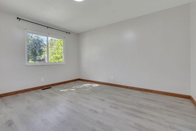 1588 Fall Brook Road, Columbus, OH 43223