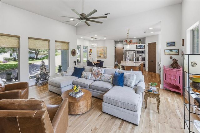 3751 Stoney Creek Court, Fort Worth, TX 76116