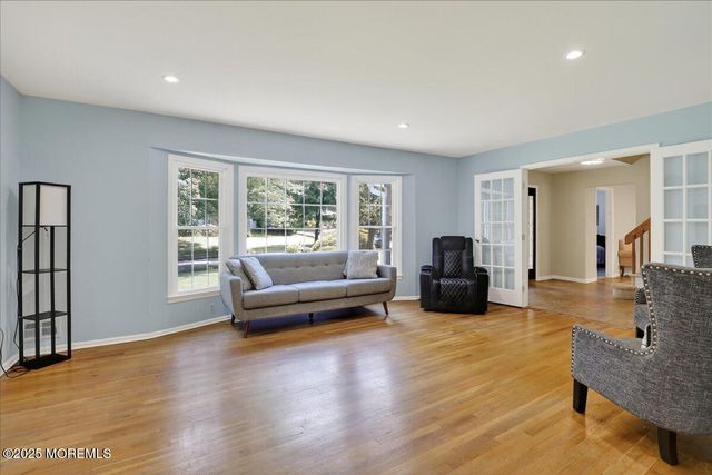 3 Amanda Court, East Brunswick, NJ 08816