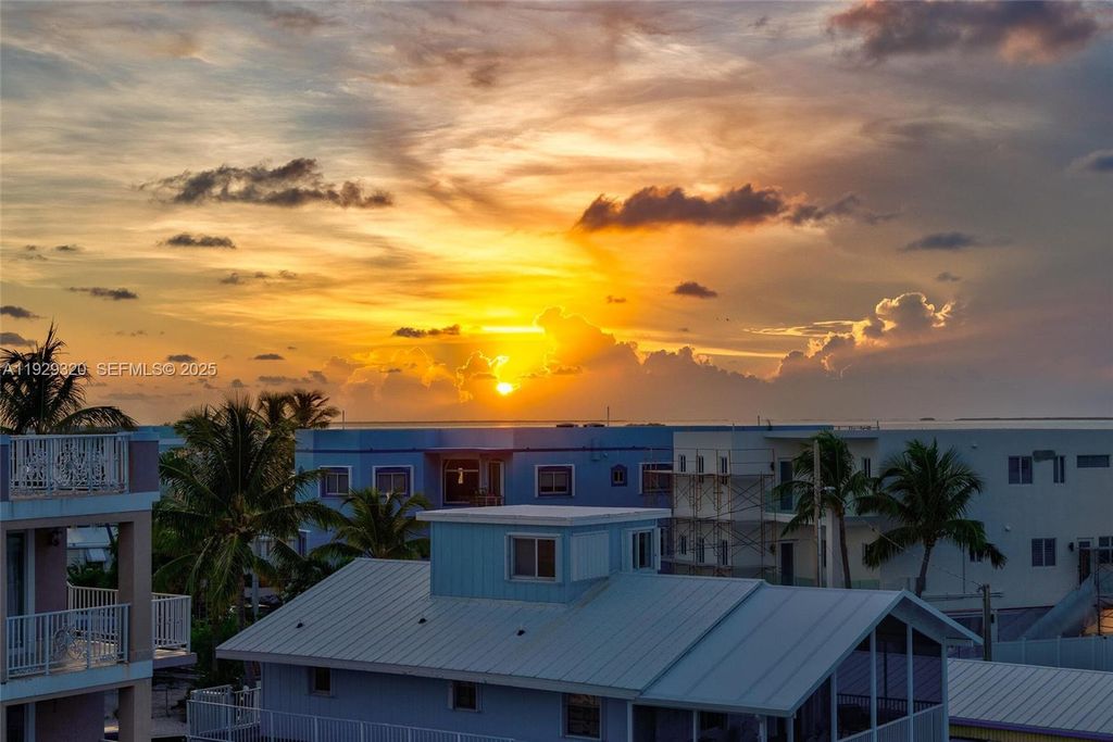 Image 50 of property listing at 107 Hilson Ct, Tavernier, FL 33070