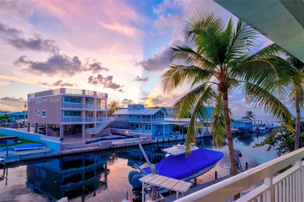 Image 52 of property listing at 107 Hilson Ct, Tavernier, FL 33070