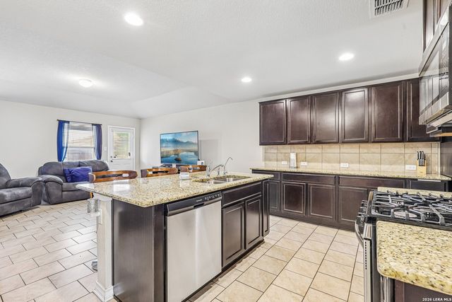 12335 ERSTEIN VLY, Selma, TX 78154