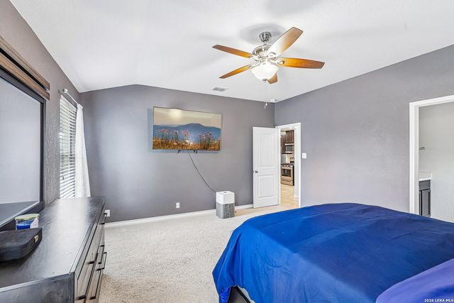 12335 ERSTEIN VLY, Selma, TX 78154