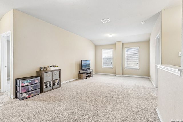 12335 ERSTEIN VLY, Selma, TX 78154