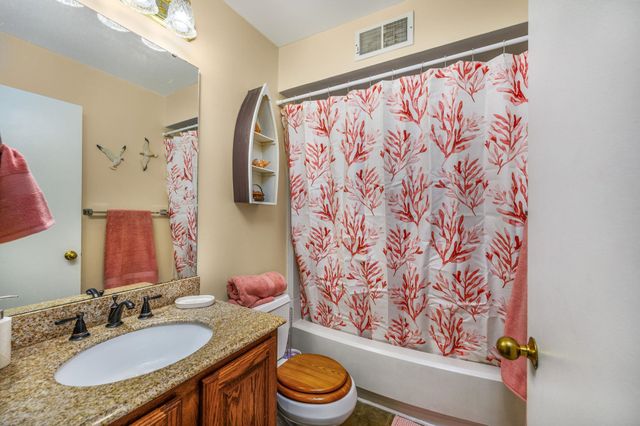 9661 Shore Dr. Bldg2 A6, Myrtle Beach, SC 29572