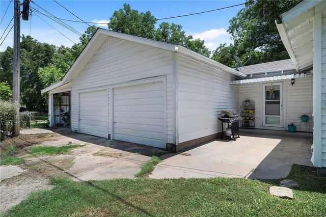 101 Easy Street, Valley Mills, TX 76689