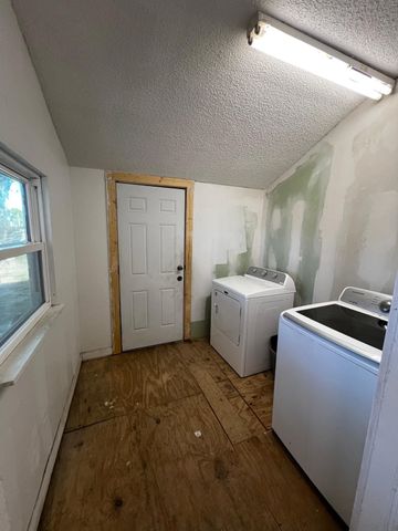 201 S Post Oak Street, Winnsboro, TX 75494