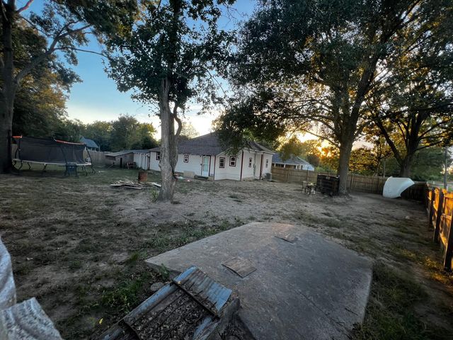 201 S Post Oak Street, Winnsboro, TX 75494