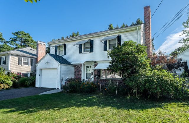 135 Emerson St, Springfield, MA 01118