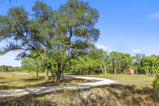 1151 Fawn Valley DR, Canyon Lake, TX 78133