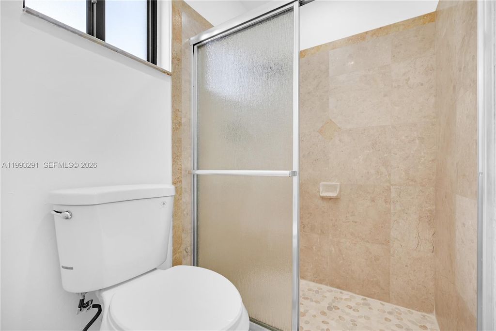 Image 12 of property listing at 13608 SW 286th Ter, Homestead, FL 33033