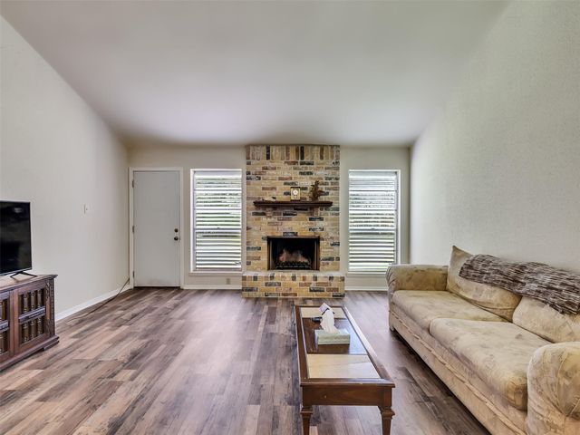 6209 Woodvale Drive, League City, TX 77573