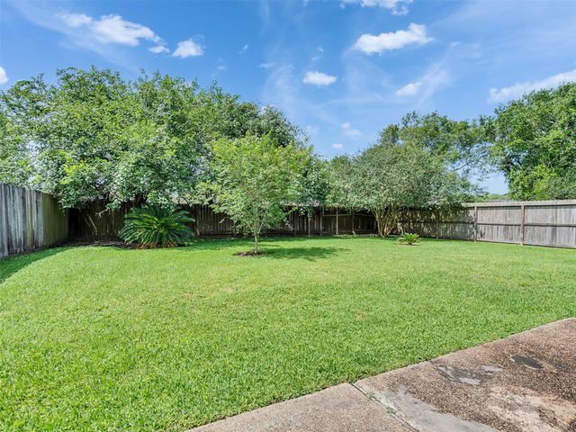 6209 Woodvale Drive, League City, TX 77573