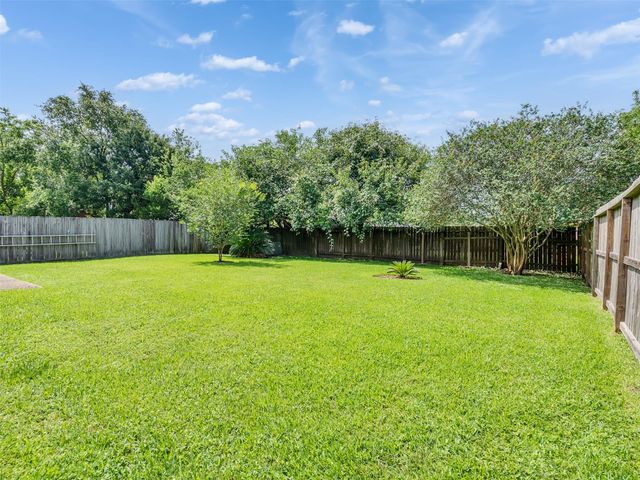 6209 Woodvale Drive, League City, TX 77573