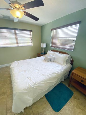 801 Hummingbird Way 205, North Palm Beach, FL 33408