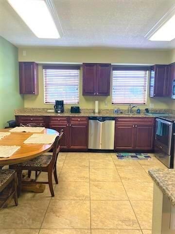 801 Hummingbird Way 205, North Palm Beach, FL 33408