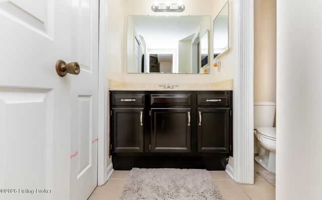 2845 Hikes Ln 102, Louisville, KY 40218