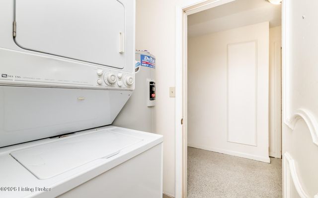 2845 Hikes Ln 102, Louisville, KY 40218