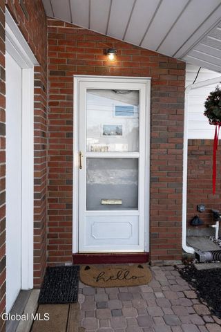 113 Russell Road Floor 2, Albany, NY 12203