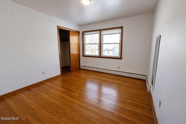 113 Russell Road Floor 2, Albany, NY 12203