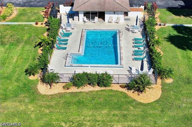 5651 Rattlesnake Hamm RD C-201, Naples, FL 34113