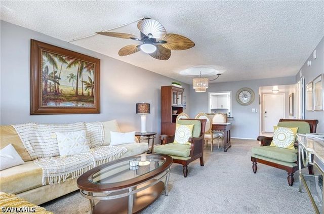 5651 Rattlesnake Hamm RD C-201, Naples, FL 34113