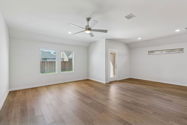 845 Bel Mares Street, Fort Worth, TX 76052