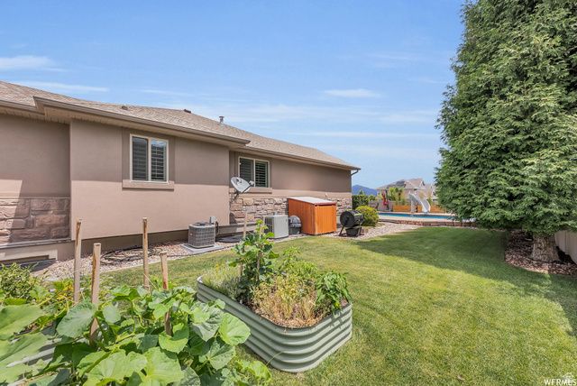 11159 S VIA ENCANTADA WAY, South Jordan, UT 84095