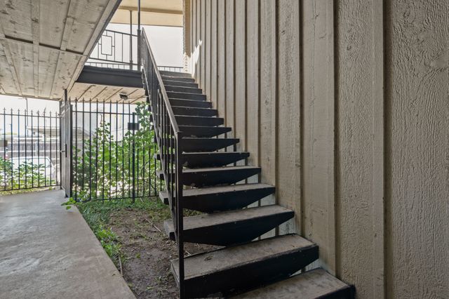 5001 Bowser Avenue 115, Dallas, TX 75209
