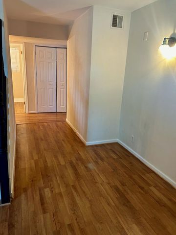 2012 E Tonopah Drive, Phoenix, AZ 85024