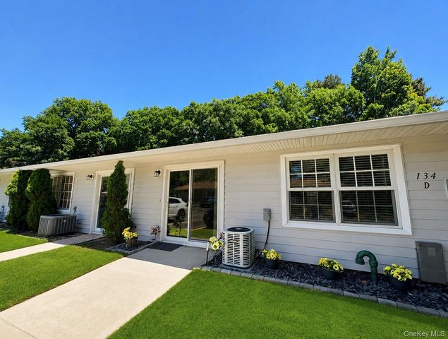 134 Eastbourne Court D, Ridge, NY 11961