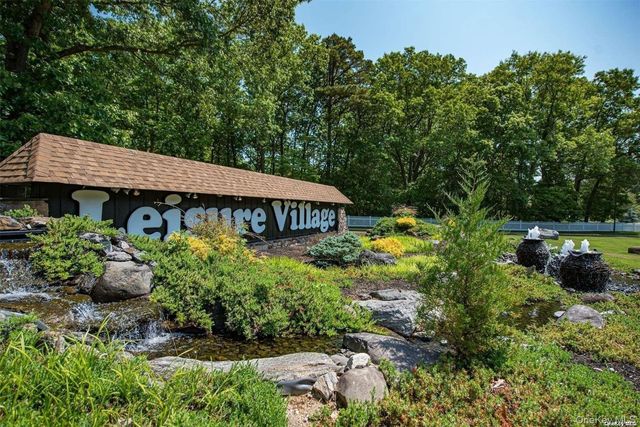 134 Eastbourne Court D, Ridge, NY 11961