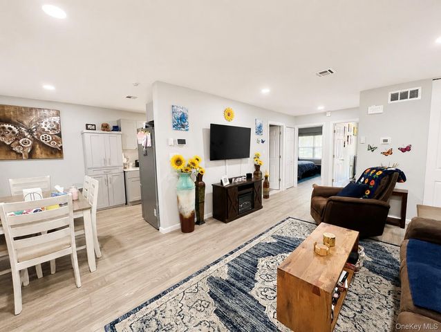 134 Eastbourne Court D, Ridge, NY 11961