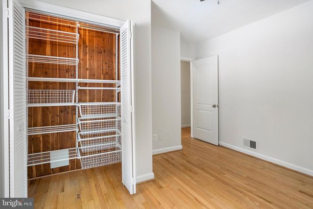 3438 N GEORGE MASON DR N, Arlington, VA 22207