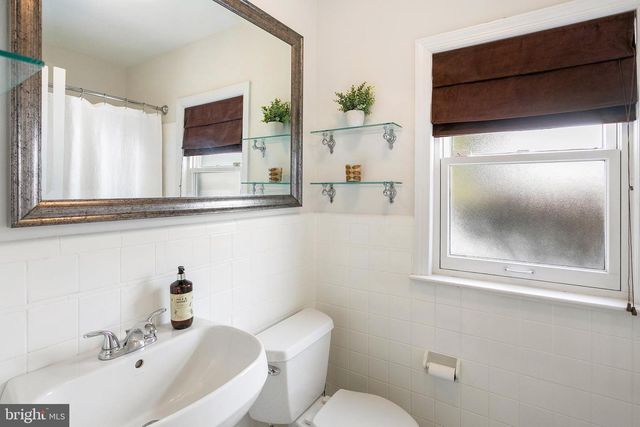 3438 N GEORGE MASON DR N, Arlington, VA 22207