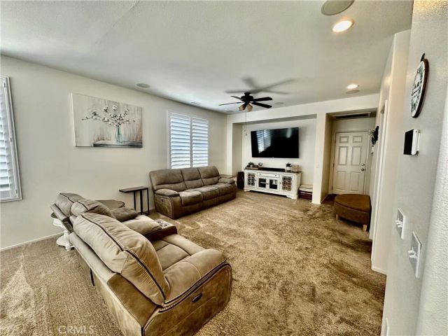 22 Helen, Beaumont, CA 92223